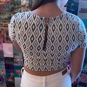 Crop Top Diamond pattern